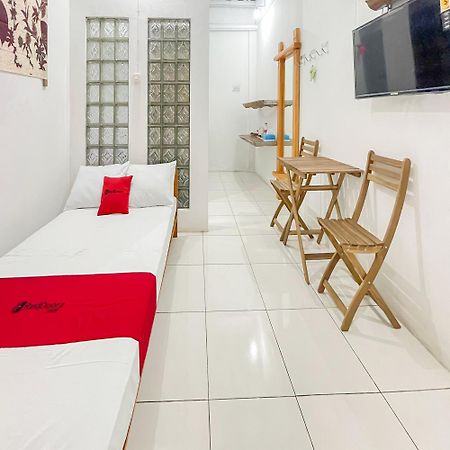 Reddoorz Syariah At Jalan Ra Kosasih Sukabumi 호텔 외부 사진