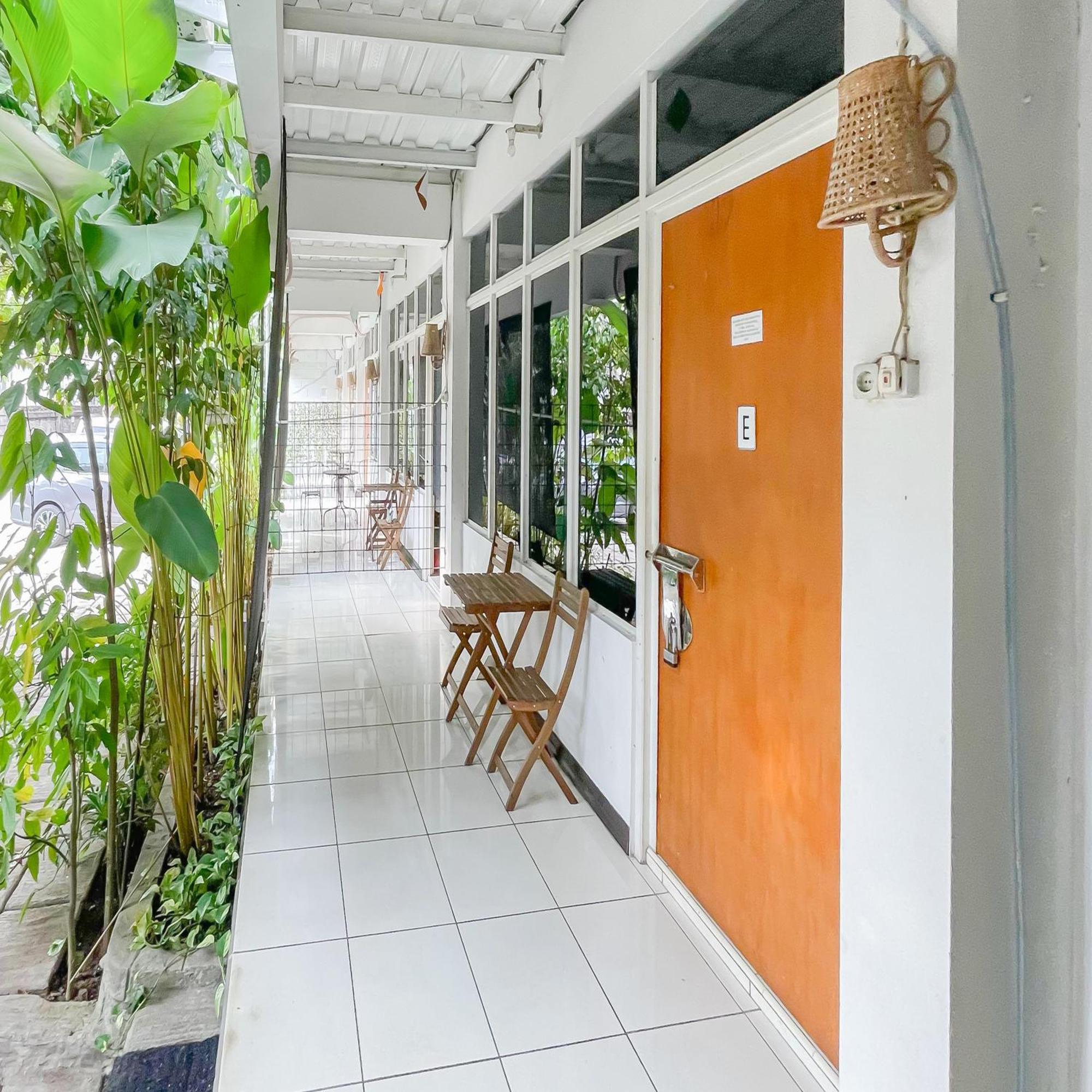 Reddoorz Syariah At Jalan Ra Kosasih Sukabumi 호텔 외부 사진